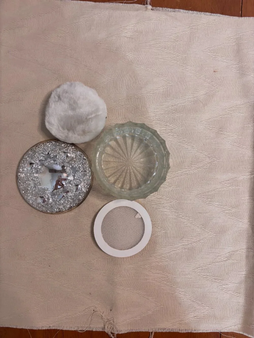 VTG International Silver Co Silver-Plated Powder Jar Mirror Set NIB